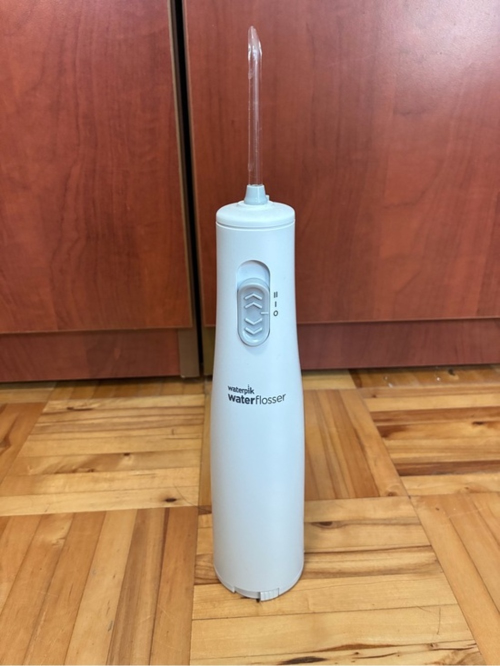 Waterflosser Cordless Water Jet - White - never used!